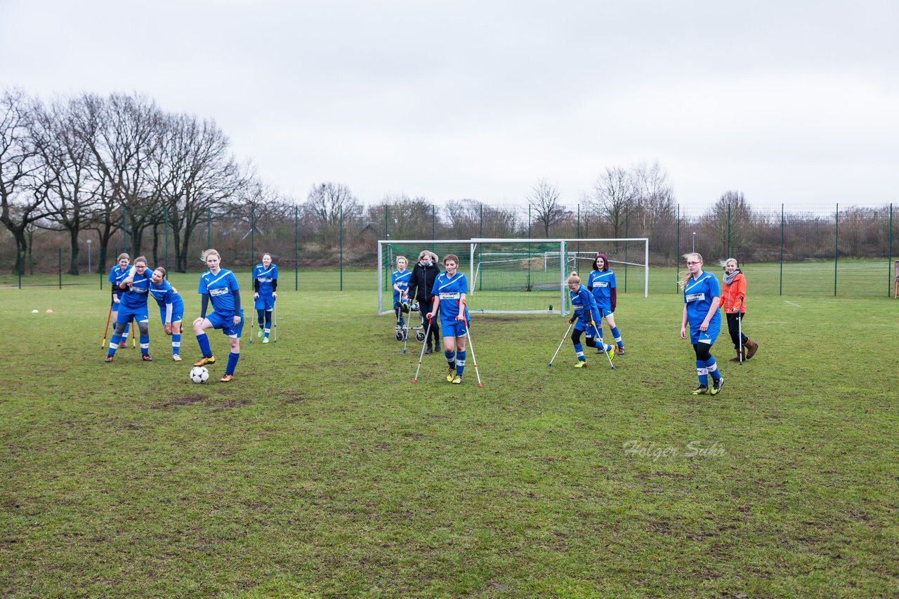 Bild 298 - C-Juniorinnen FSG-BraWie 08 - TuS Tensfeld : Ergebnis: 0:8